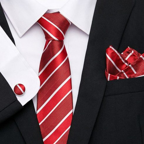 Pirosas bordó csíkos selyem nyakkendő mandzsettagombbal és díszzsebkendővel