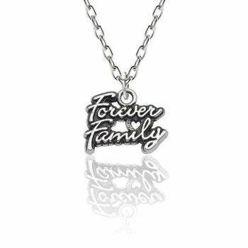 Forever Family felirat medál nyaklánccal