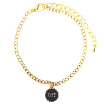 bff-fekete-medalos-karkoto