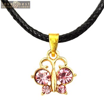 pink-kristálypillangós-medál-lánccal