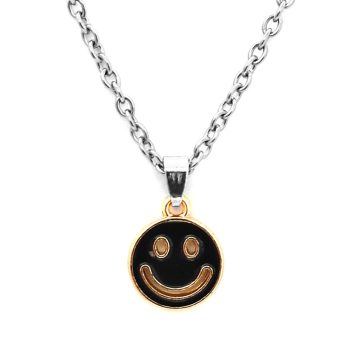 fekete-smiley-medál-lánccal