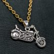 chopper-medál-nyaklánccal