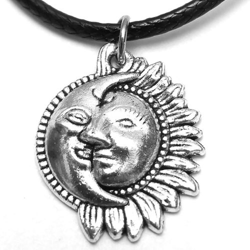 Nap-Hold-medál-választható-láncra-vagy-karkötőre-kulcstartóra