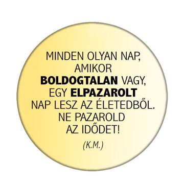 minden-boldogtalan-nap-acél-kitűző