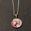 Üveglencsés-medál-a-te-fotóddal-lánccal-ezust-színben